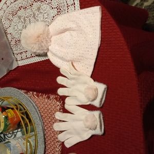 Light pink hat and glove set